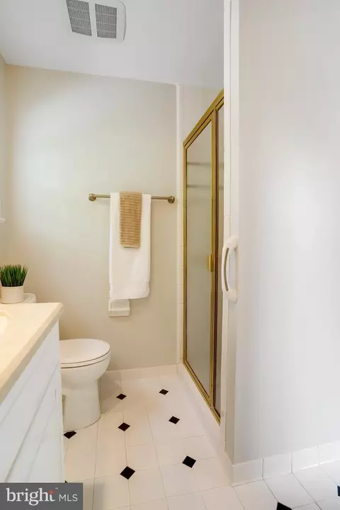 1322 Banquo Ct, Mclean, VA 22102 photo 30