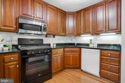 1322 Banquo Ct, Mclean, VA 22102 photo 14