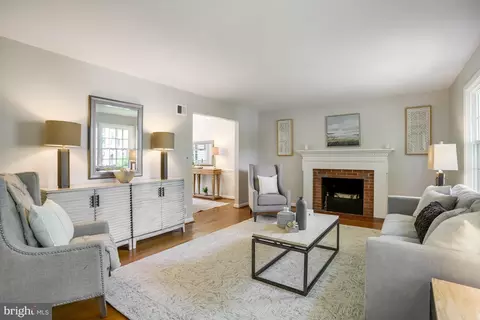 1322 Banquo Ct, Mclean, VA 22102 photo 11
