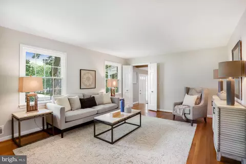 1322 Banquo Ct, Mclean, VA 22102 photo 10