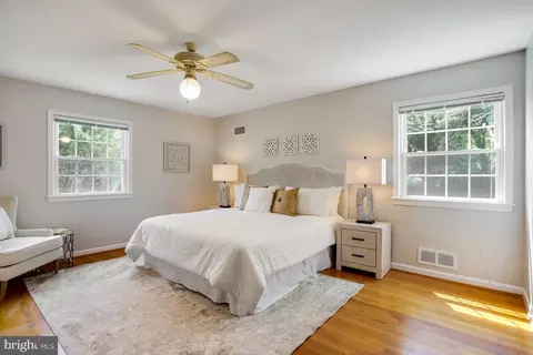 1322 Banquo Ct, Mclean, VA 22102 photo 27