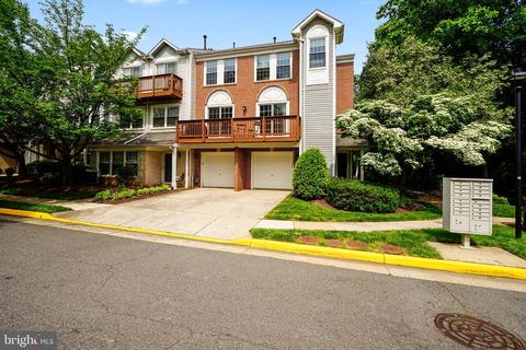 11788 Rockaway Ln #40, Fairfax, VA 22030