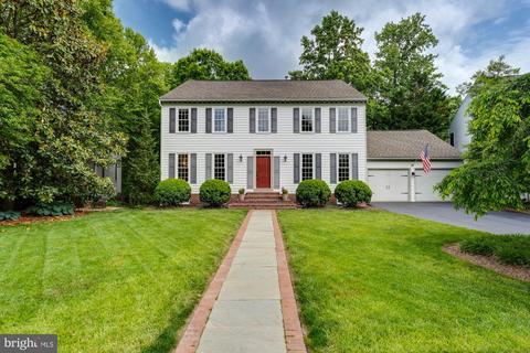 13518 Granite Rock Dr, Chantilly, VA 20151