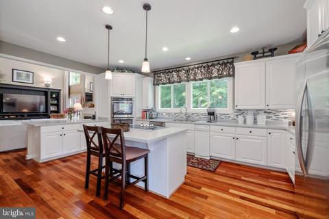 7432 Spring Summit Rd, Springfield, VA 22150 photo 11