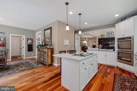 7432 Spring Summit Rd, Springfield, VA 22150 photo 12