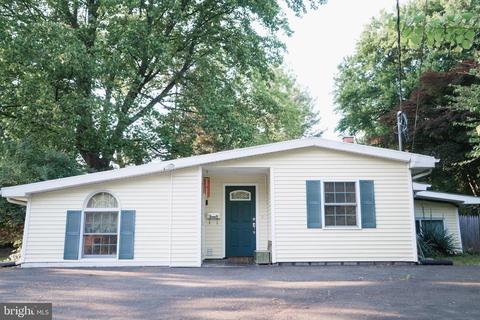 3405 Gallows Rd, Falls Church, VA 22042