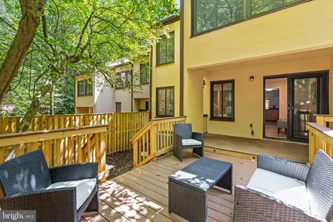 2362 Soft Wind Ct, Reston, VA 20191 photo 54