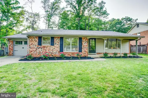 5202 Commonwealth Ct, Fairfax, VA 22032