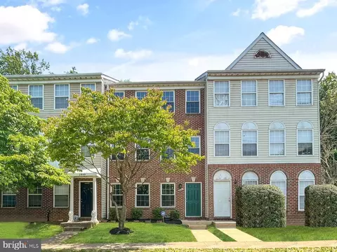 2951 Mainstone Dr, Fairfax, VA 22031