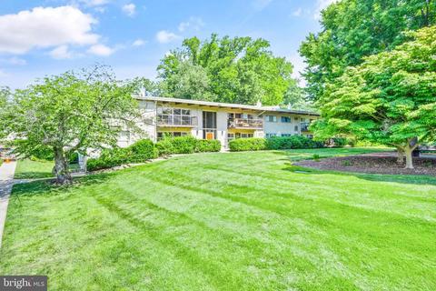 4943 Americana Dr #201, Annandale, VA 22003