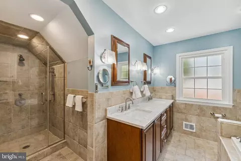 8006 Greeley Blvd, Springfield, VA 22152 photo 23