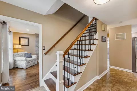 8006 Greeley Blvd, Springfield, VA 22152 photo 3