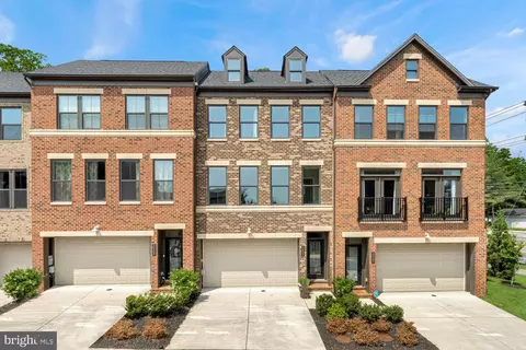 3052 Wild Blue Indigo Ct, Fairfax, VA 22031