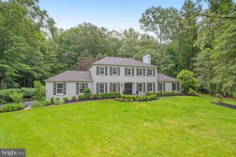 9507 Neuse Way, Great Falls, VA 22066