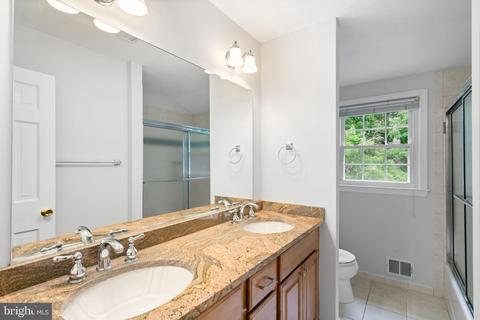 8005 Langbrook Rd, Springfield, VA 22152 photo 43