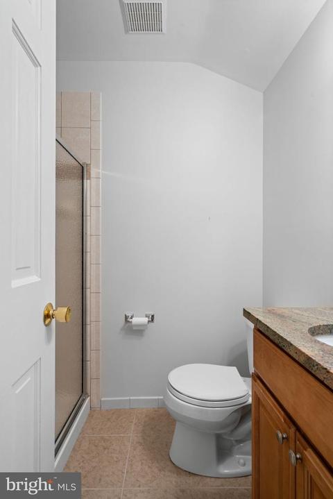 8005 Langbrook Rd, Springfield, VA 22152 photo 36