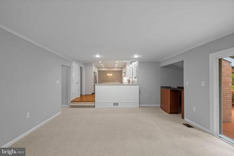 8005 Langbrook Rd, Springfield, VA 22152 photo 22