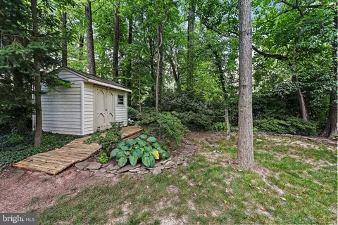 6702 Greenview Ln, Springfield, VA 22152 photo 33