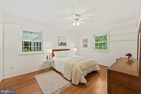 6702 Greenview Ln, Springfield, VA 22152 photo 23