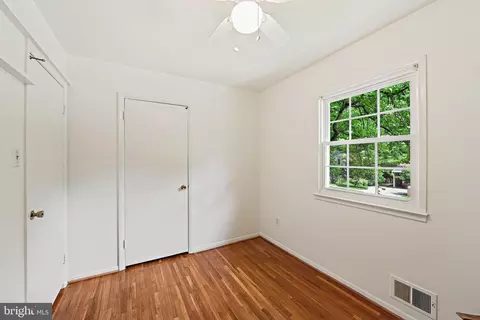 6702 Greenview Ln, Springfield, VA 22152 photo 27