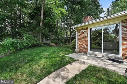 6702 Greenview Ln, Springfield, VA 22152 photo 34