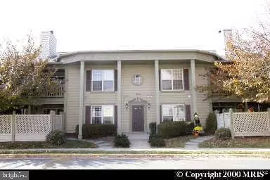 3050 Trevor House Dr #25, Oakton, VA 22124