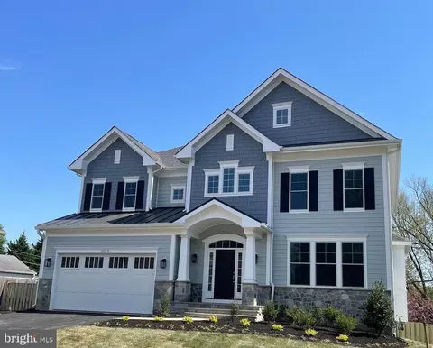 1653 Massonoff Ct, Vienna, VA 22182