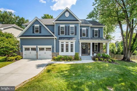 714 Kingsley Rd SW, Vienna, VA 22180