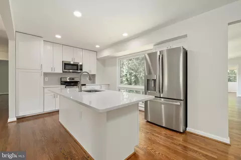 6107 Bardu Ave, Springfield, VA 22152 photo 8