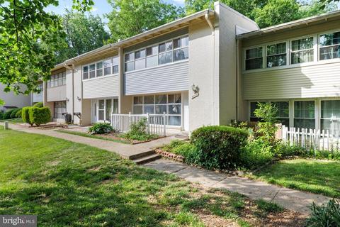4753 Parkman Ct, Annandale, VA 22003