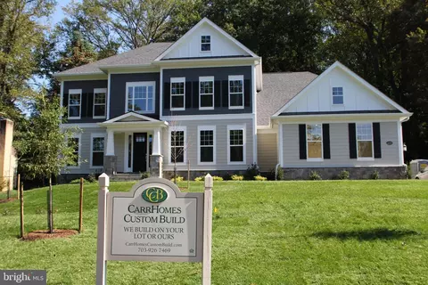 4719 Briggs Rd, Fairfax, VA 22030