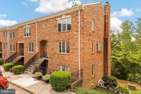 3754 Madison Ln #B, Falls Church, VA 22041