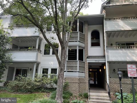 7716 Lafayette Forest Dr #12, Annandale, VA 22003