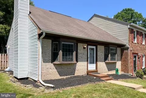 9842 Saint Cloud Ct, Fairfax, VA 22031
