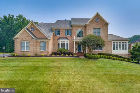 11264 Derosnec Dr, Oakton, VA 22124