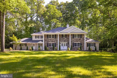 6033 Chapman Rd, Lorton, VA 22079