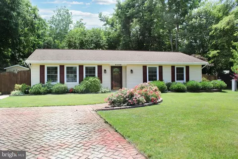 4109 Sunburst Ct, Alexandria, VA 22303