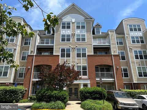 2711 Bellforest Ct #406, Vienna, VA 22180