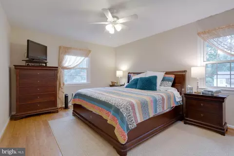 8104 Edinburgh Dr, Springfield, VA 22153 photo 31