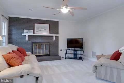8104 Edinburgh Dr, Springfield, VA 22153 photo 20