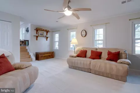 8104 Edinburgh Dr, Springfield, VA 22153 photo 21