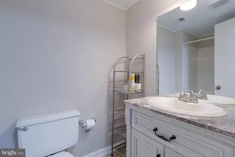 8104 Edinburgh Dr, Springfield, VA 22153 photo 24