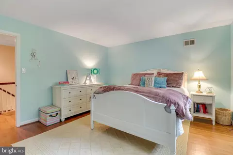 8618 Brook Rd, Mclean, VA 22102 photo 42