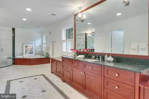 8618 Brook Rd, Mclean, VA 22102 photo 37
