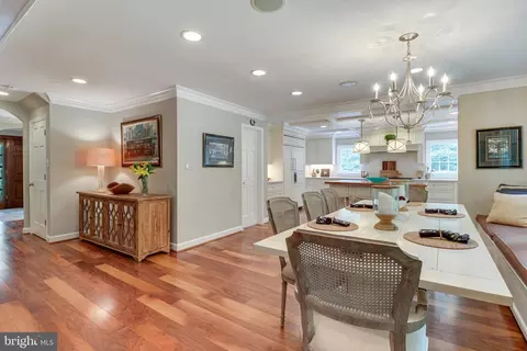 8618 Brook Rd, Mclean, VA 22102 photo 20