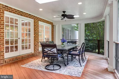 8618 Brook Rd, Mclean, VA 22102 photo 28