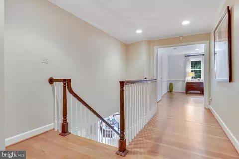 8618 Brook Rd, Mclean, VA 22102 photo 32