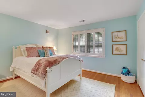 8618 Brook Rd, Mclean, VA 22102 photo 41