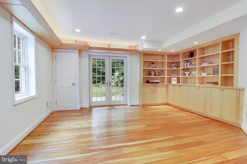 8618 Brook Rd, Mclean, VA 22102 photo 61