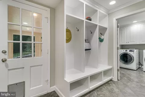 8618 Brook Rd, Mclean, VA 22102 photo 30